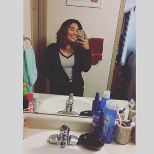 Meet your Posher, Alexis